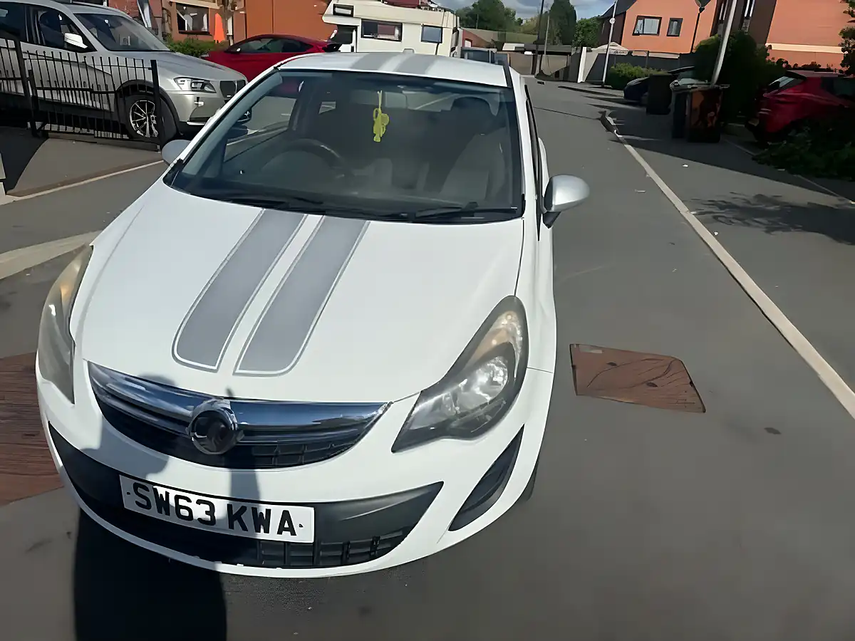 Used 2013 Vauxhall Corsa Sting - Interior and Exterior details 8