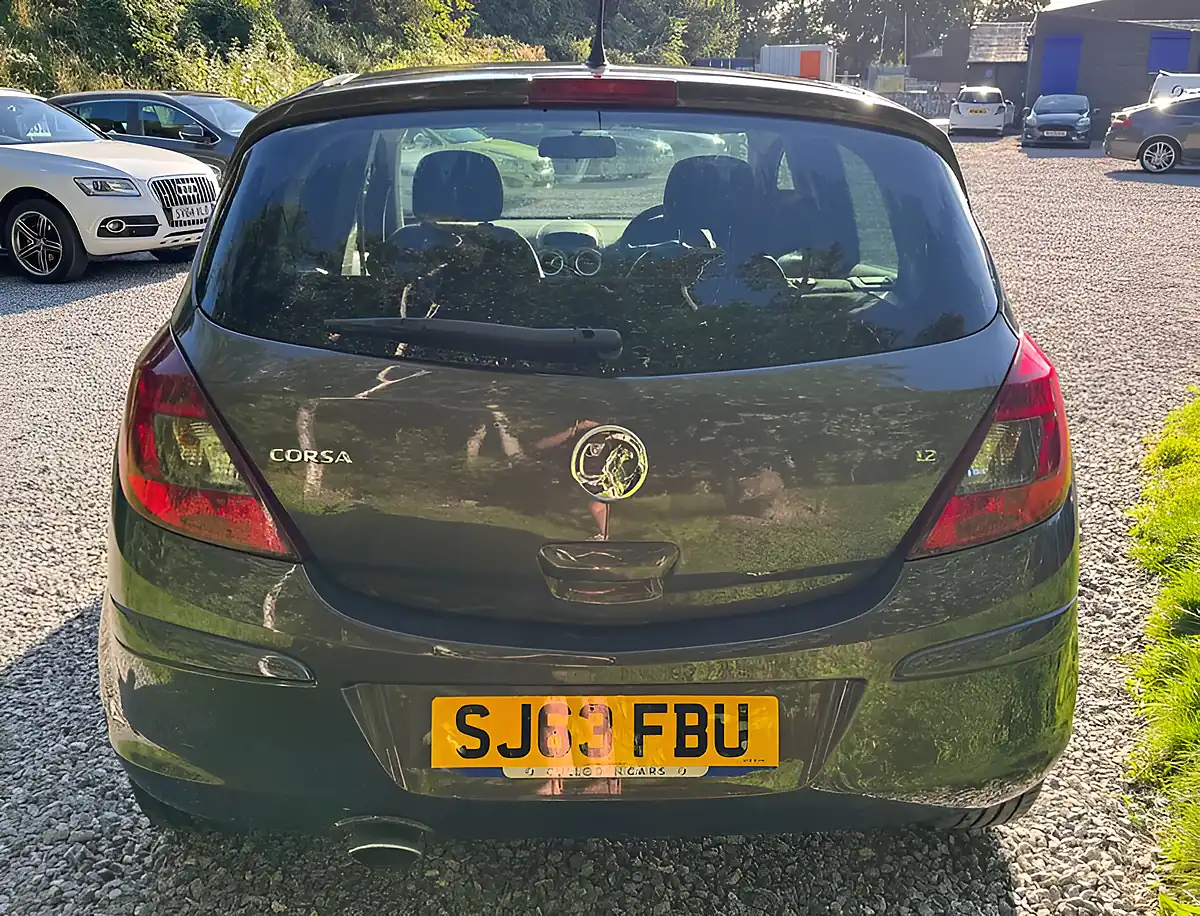 Used 2013 Vauxhall Corsa Sxi Ac Grey - Interior and Exterior details 4
