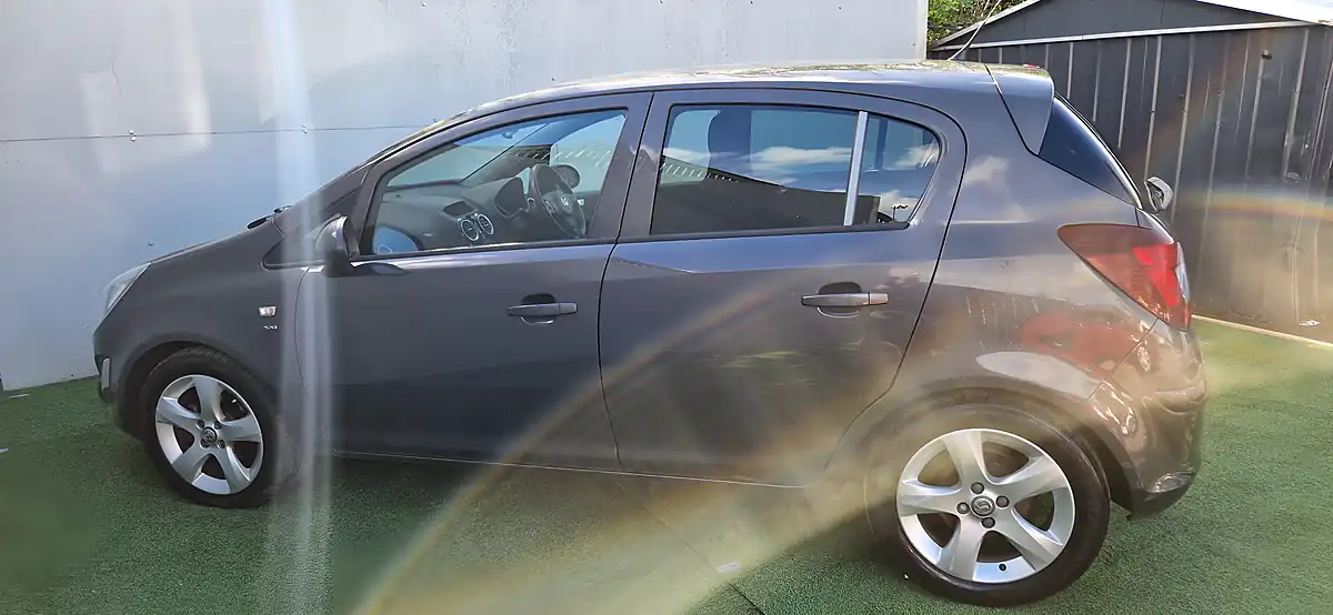 Used 2013 Vauxhall Corsa Sxi Ac Grey - Interior and Exterior details 6