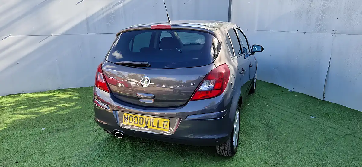 Used 2013 Vauxhall Corsa Sxi Ac Grey - Interior and Exterior details 8