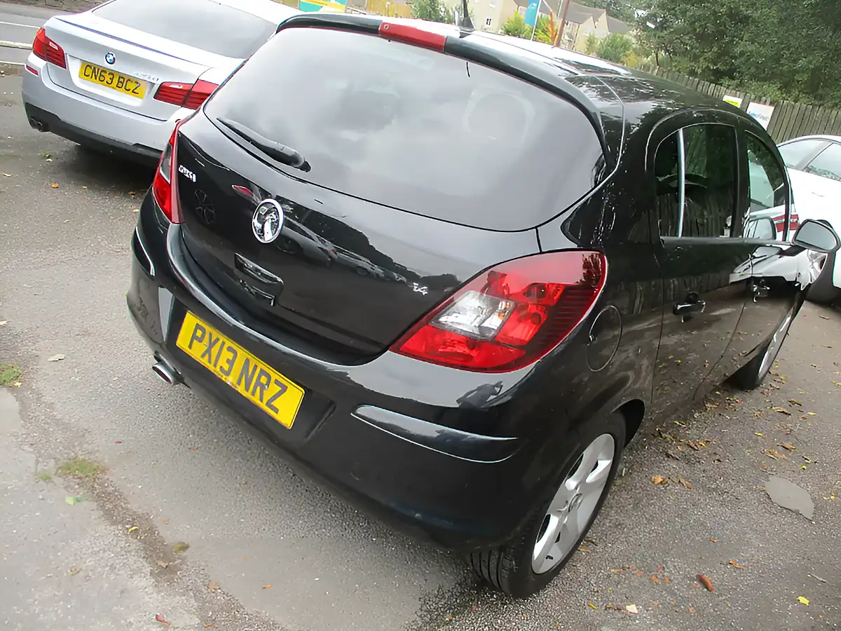 Used 2013 Vauxhall Corsa Sxi Black - Interior and Exterior details 8