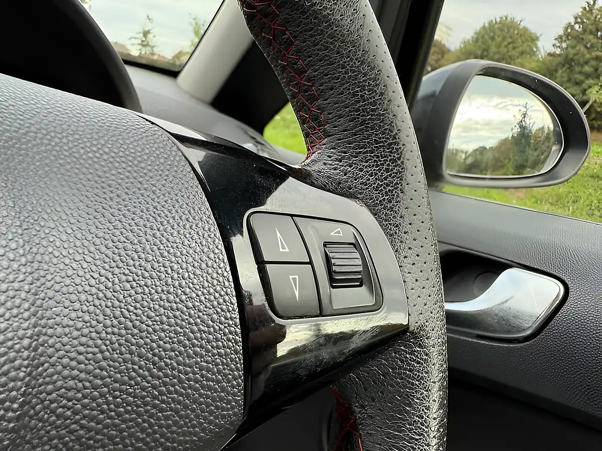 Used 2013 Vauxhall Corsa Sxi Black - Interior and Exterior details 18