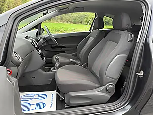 Used 2013 Vauxhall Corsa Sxi Black - Interior and Exterior details 9