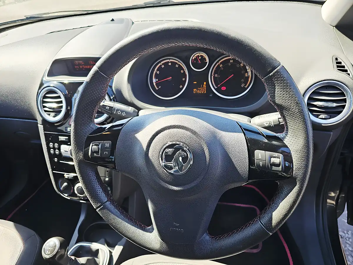 Used 2013 Vauxhall Corsa Sxi Black - Interior and Exterior details 13