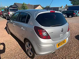 Used 2013 Vauxhall Corsa Sxi Silver - Interior and Exterior details 8