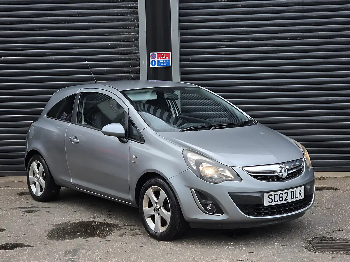 Used 2013 Vauxhall Corsa Sxi Silver - Interior and Exterior details 2