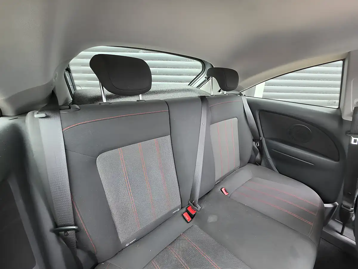 Used 2013 Vauxhall Corsa Sxi Silver - Interior and Exterior details 3