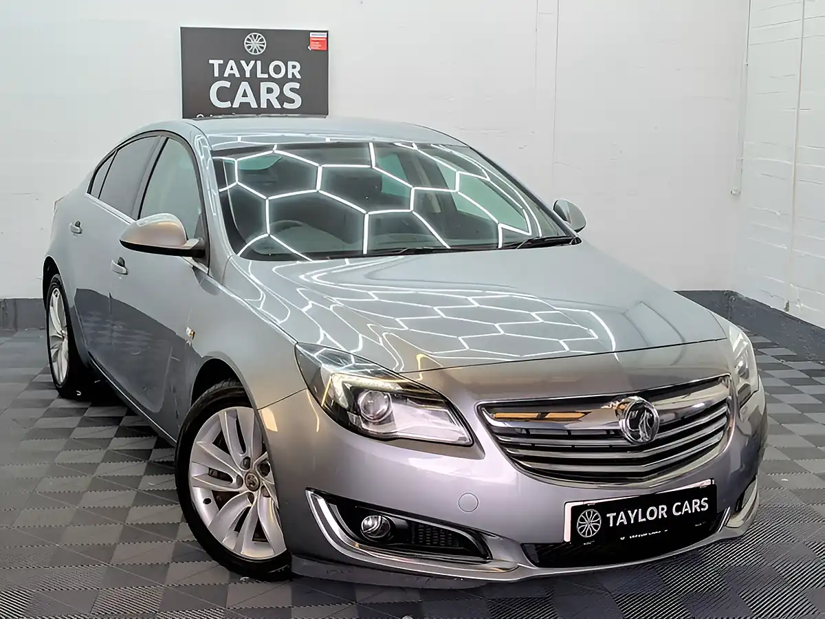 Used 2013 Vauxhall Insignia Sri Nav Silver - Interior and Exterior details 3
