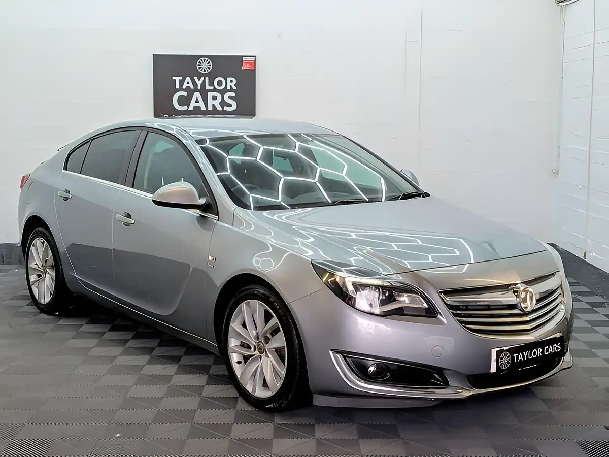 Used 2013 Vauxhall Insignia Sri Nav Silver - Interior and Exterior details 4