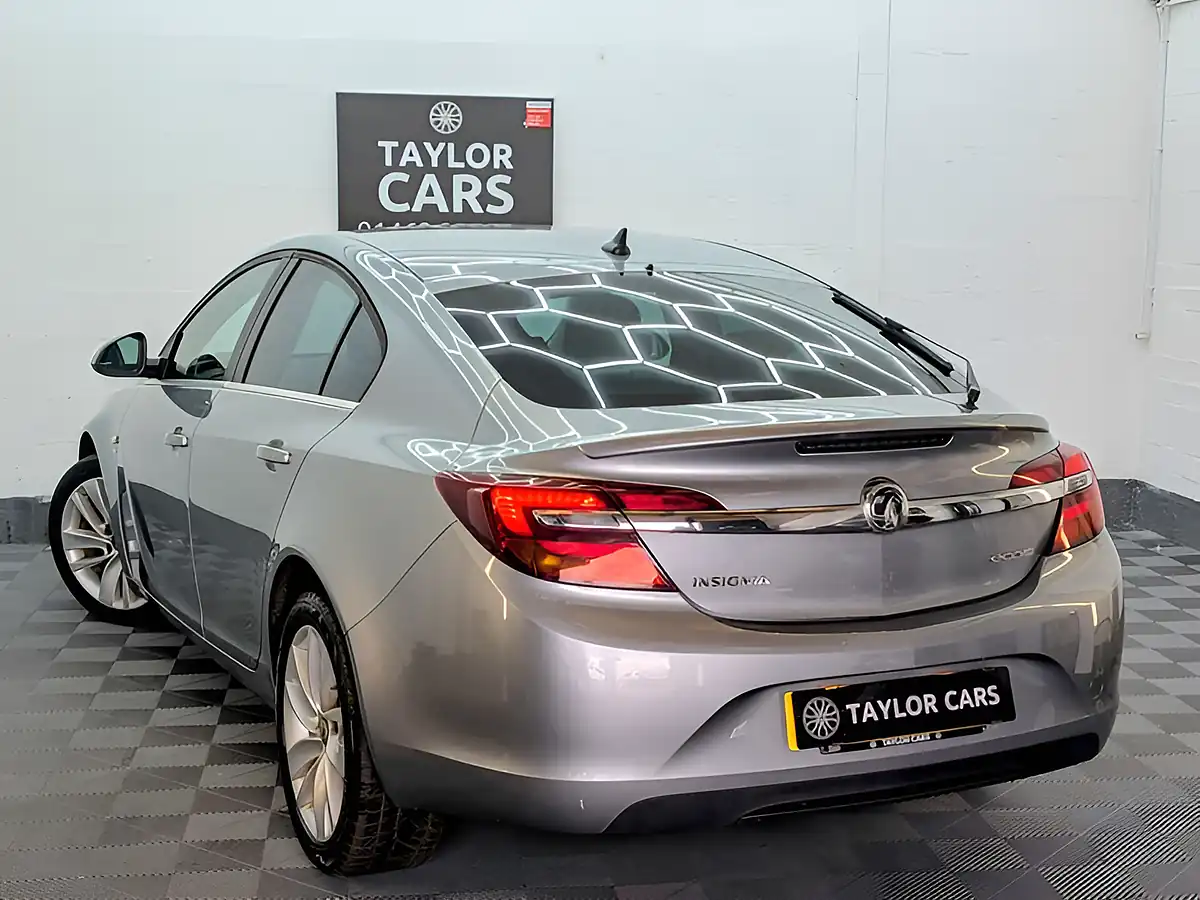 Used 2013 Vauxhall Insignia Sri Nav Silver - Interior and Exterior details 7