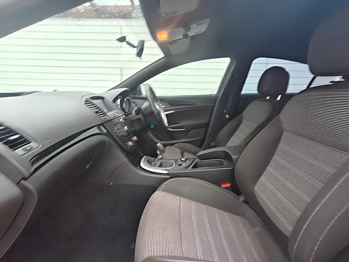 Used 2013 Vauxhall Insignia Sri Vx Line Black - Interior and Exterior details 16