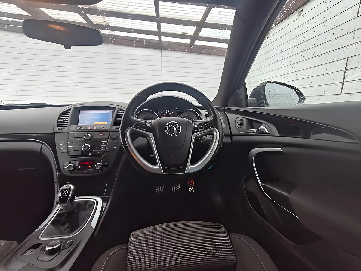 Used 2013 Vauxhall Insignia Sri Vx Line Black - Interior and Exterior details 17