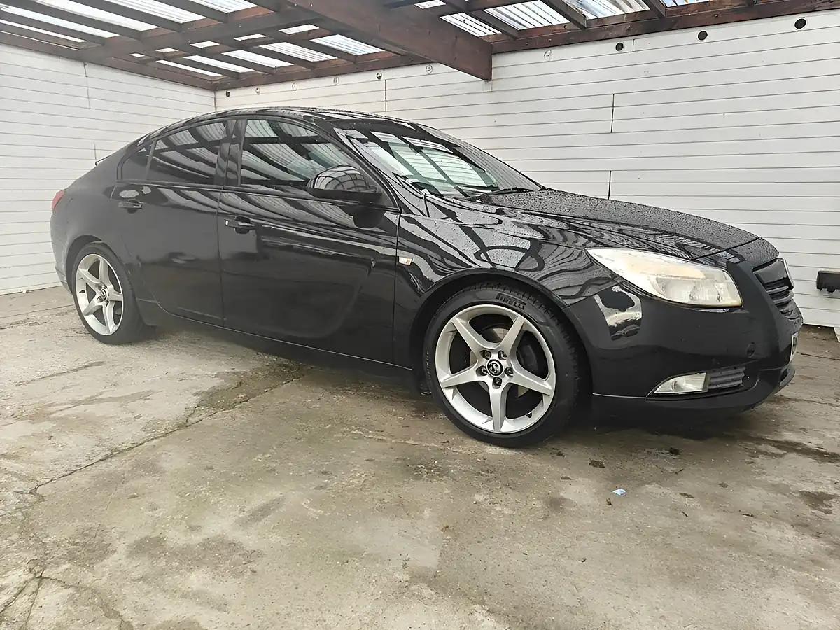Used 2013 Vauxhall Insignia Sri Vx Line Black - Interior and Exterior details 8