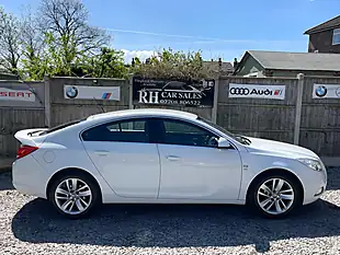 Used 2013 Vauxhall Insignia Sri White - Interior and Exterior details 12