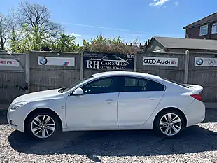Used 2013 Vauxhall Insignia Sri White - Interior and Exterior details 14