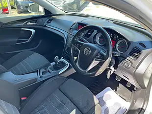 Used 2013 Vauxhall Insignia Sri White - Interior and Exterior details 16