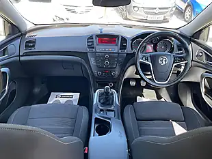 Used 2013 Vauxhall Insignia Sri White - Interior and Exterior details 4