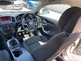 Used 2013 Vauxhall Insignia Sri White - Interior and Exterior details 5
