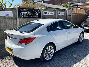 Used 2013 Vauxhall Insignia Sri White - Interior and Exterior details 9