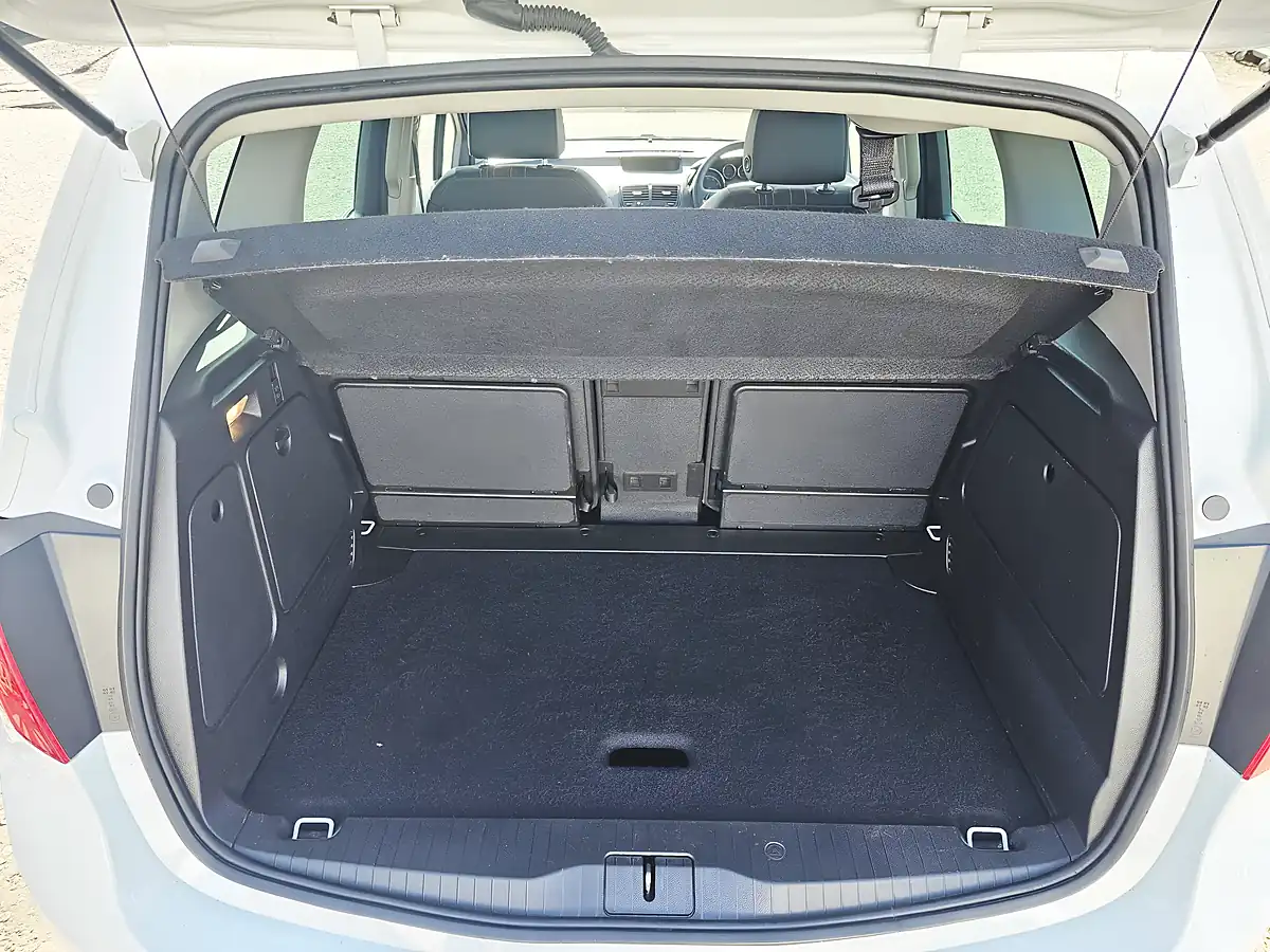 Used 2013 Vauxhall Meriva Active Limited Edition White - Interior and Exterior details 6