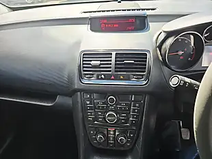 Used 2013 Vauxhall Meriva Exclusiv Blue - Interior and Exterior details 11