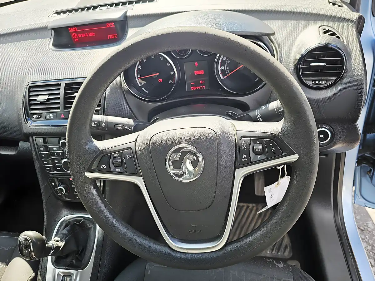 Used 2013 Vauxhall Meriva Exclusiv Blue - Interior and Exterior details 13