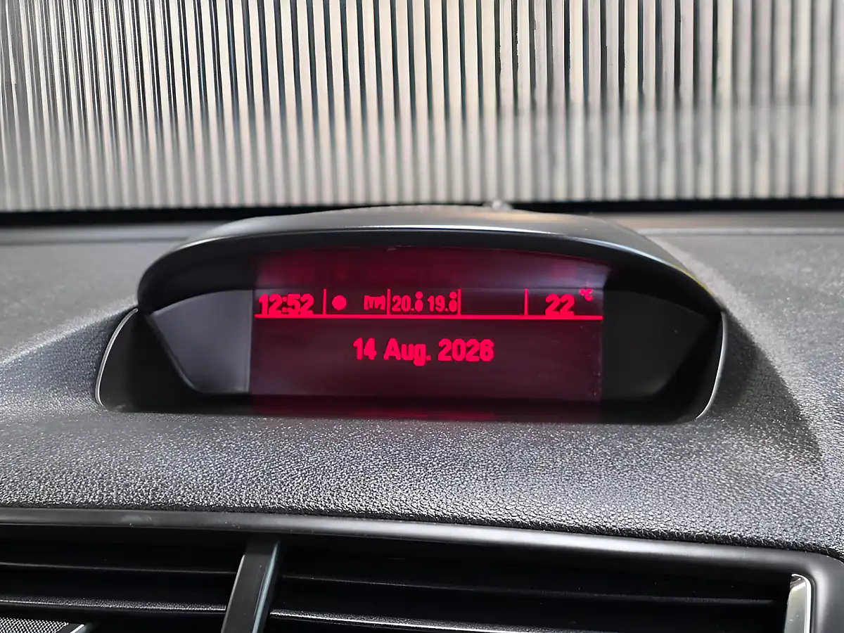 Used 2013 Vauxhall Mokka Exclusiv Black - Interior and Exterior details 16