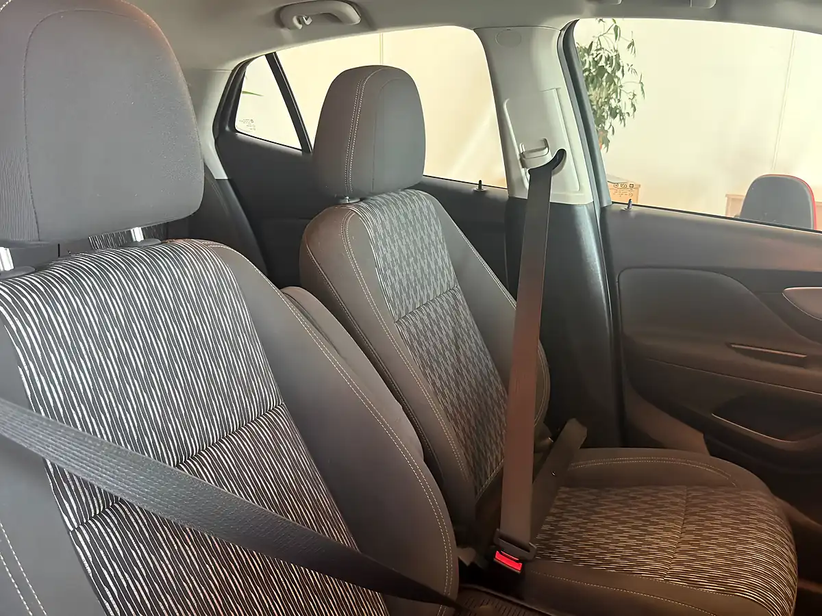 Used 2013 Vauxhall Mokka Exclusiv Blue - Interior and Exterior details 12