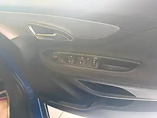 Used 2013 Vauxhall Mokka Exclusiv Blue - Interior and Exterior details 13