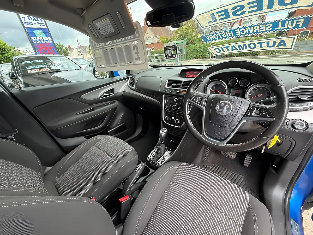 Used 2013 Vauxhall Mokka Exclusiv Blue - Interior and Exterior details 14