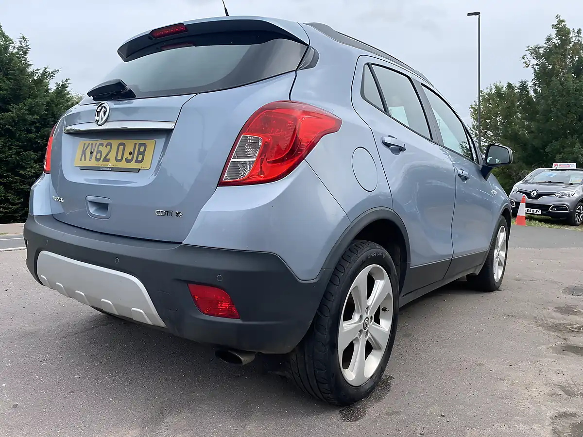 Used 2013 Vauxhall Mokka Exclusiv Blue - Interior and Exterior details 12