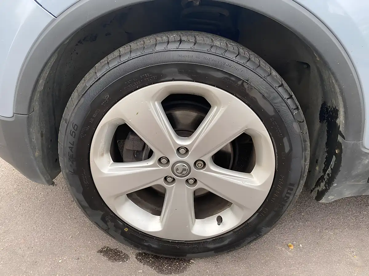 Used 2013 Vauxhall Mokka Exclusiv Blue - Interior and Exterior details 13