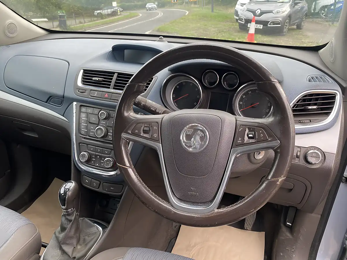Used 2013 Vauxhall Mokka Exclusiv Blue - Interior and Exterior details 15