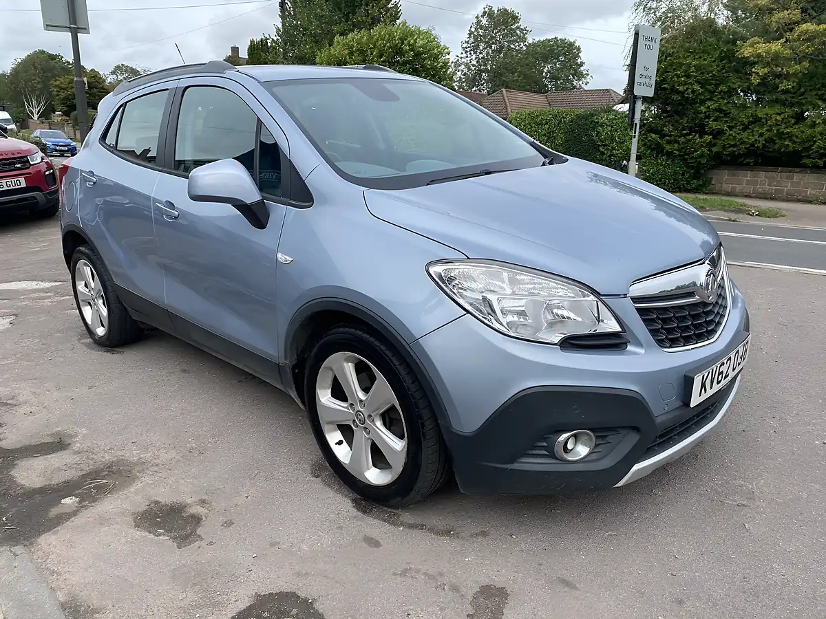 Used 2013 Vauxhall Mokka Exclusiv Blue - Interior and Exterior details 2