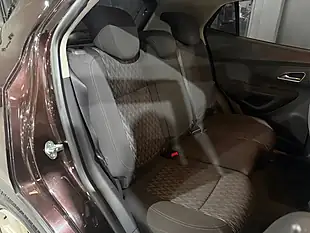 Used 2013 Vauxhall Mokka Exclusiv Brown - Interior and Exterior details 17