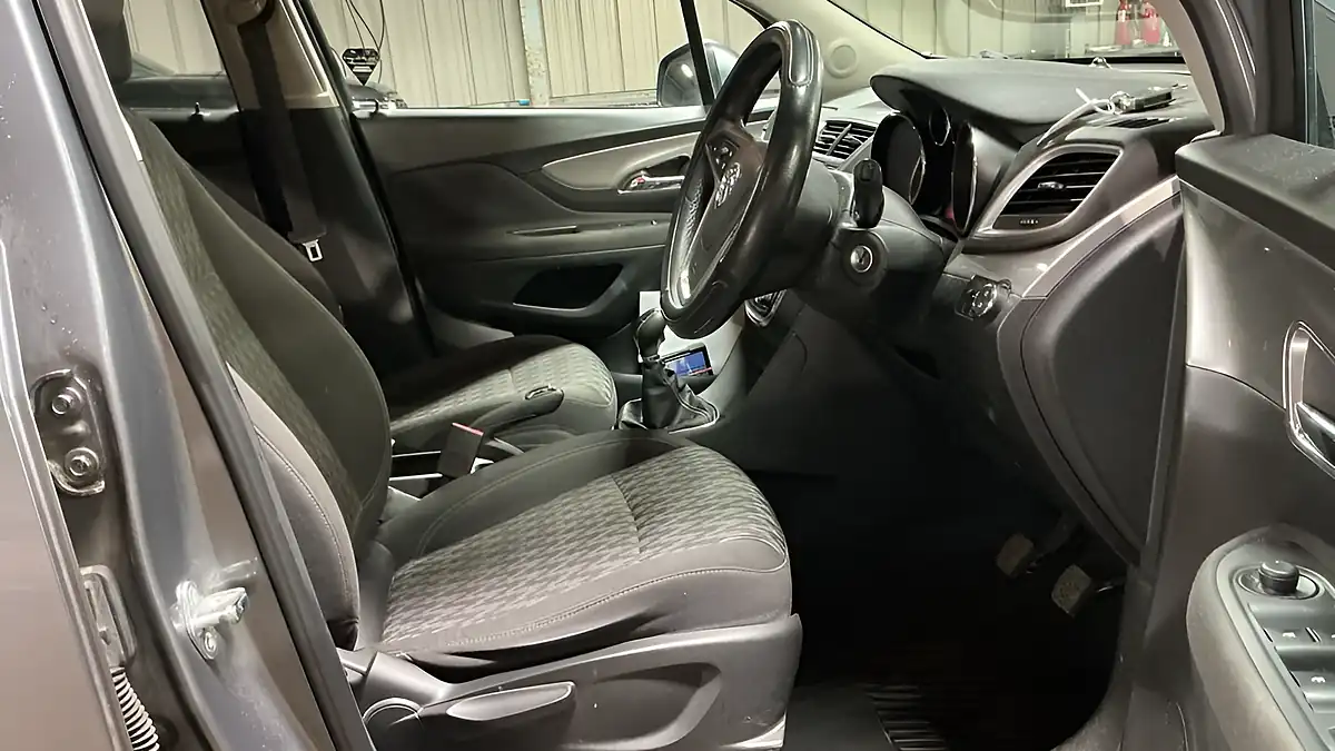 Used 2013 Vauxhall Mokka Exclusiv Grey - Interior and Exterior details 8