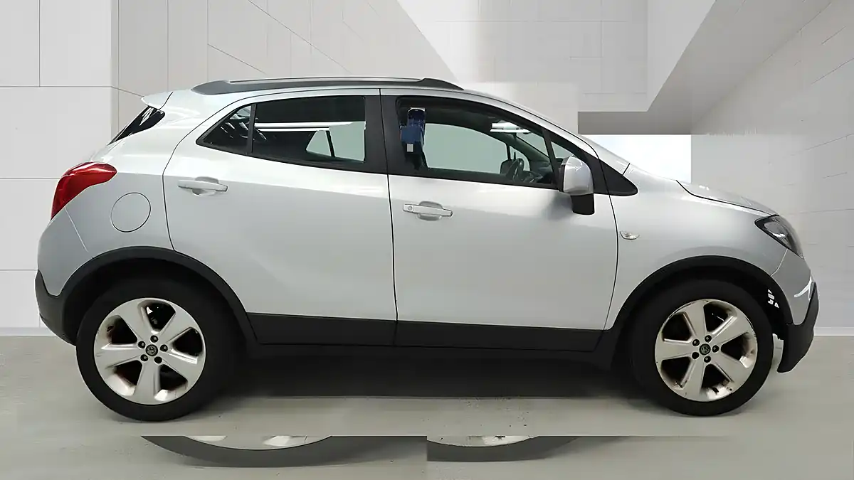 Used 2013 Vauxhall Mokka Exclusiv Silver - Interior and Exterior details 3