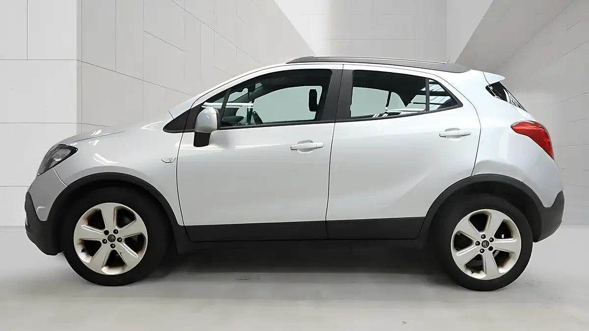 Used 2013 Vauxhall Mokka Exclusiv Silver - Interior and Exterior details 4