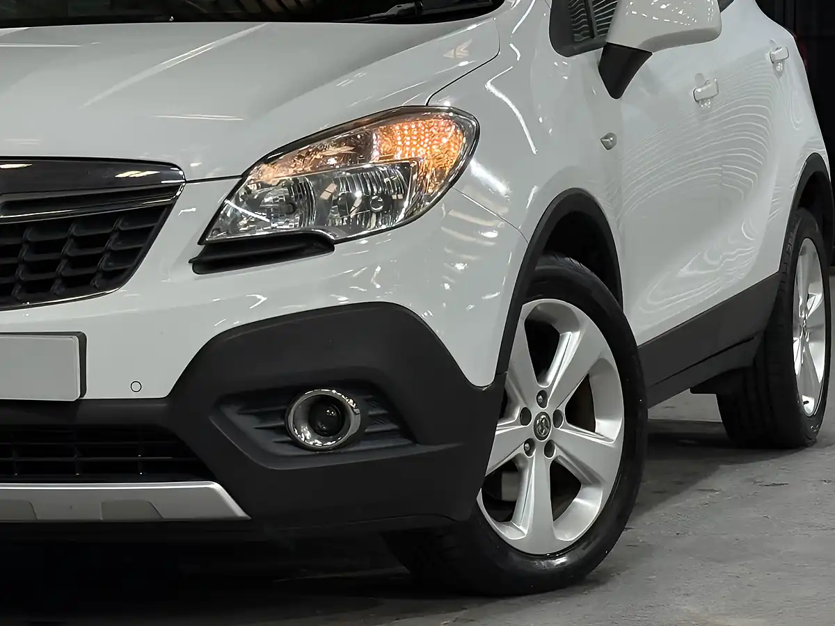 Used 2013 Vauxhall Mokka Exclusiv White - Interior and Exterior details 12
