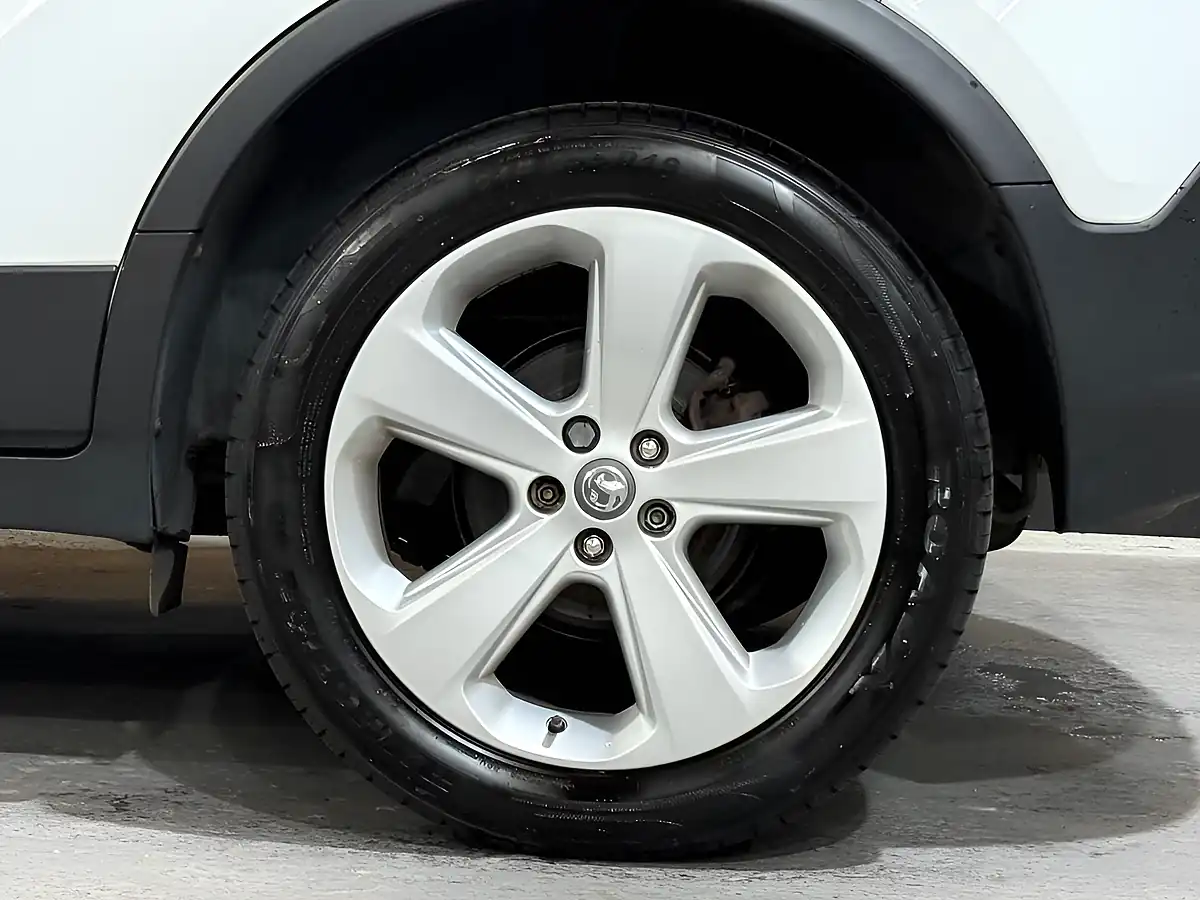 Used 2013 Vauxhall Mokka Exclusiv White - Interior and Exterior details 13
