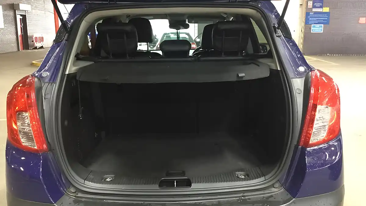 Used 2013 Vauxhall Mokka Se Blue - Interior and Exterior details 4