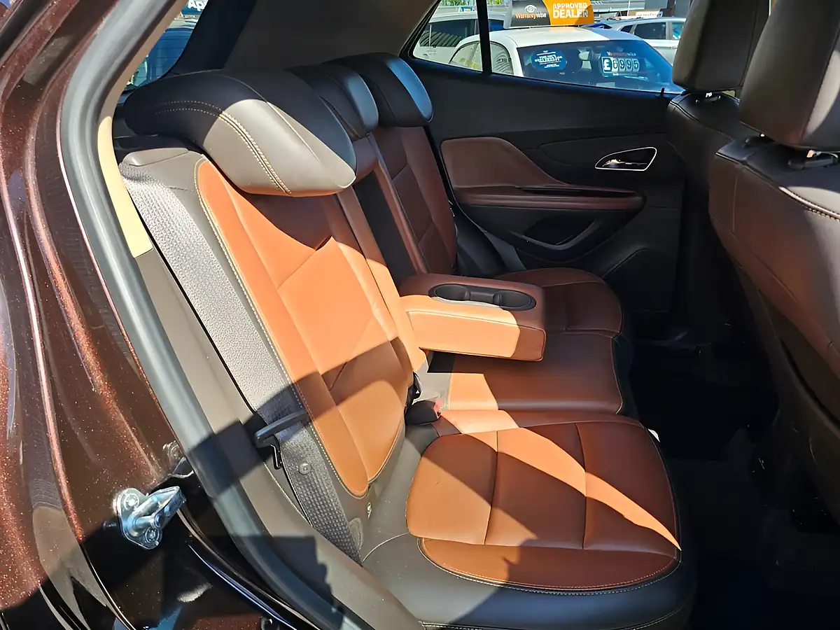 Used 2013 Vauxhall Mokka Se Brown - Interior and Exterior details 10
