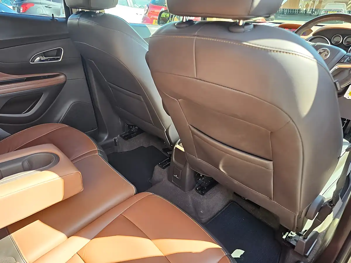 Used 2013 Vauxhall Mokka Se Brown - Interior and Exterior details 13