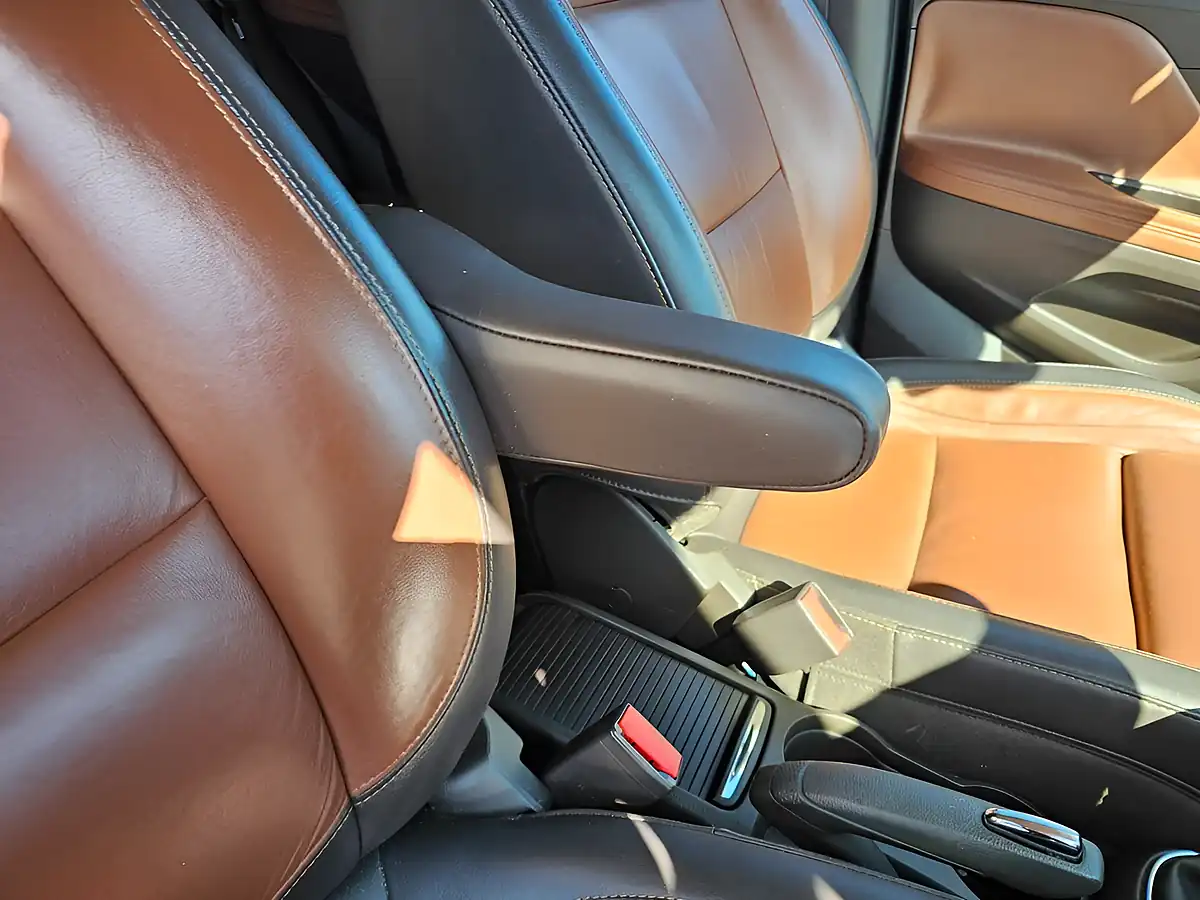 Used 2013 Vauxhall Mokka Se Brown - Interior and Exterior details 15
