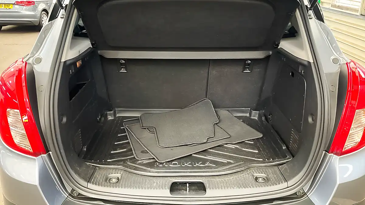 Used 2013 Vauxhall Mokka Se Grey - Interior and Exterior details 11