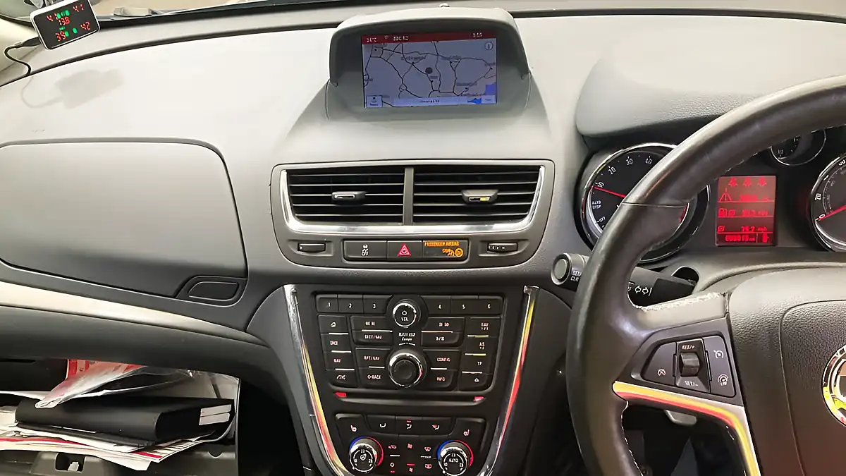 Used 2013 Vauxhall Mokka Se Grey - Interior and Exterior details 7