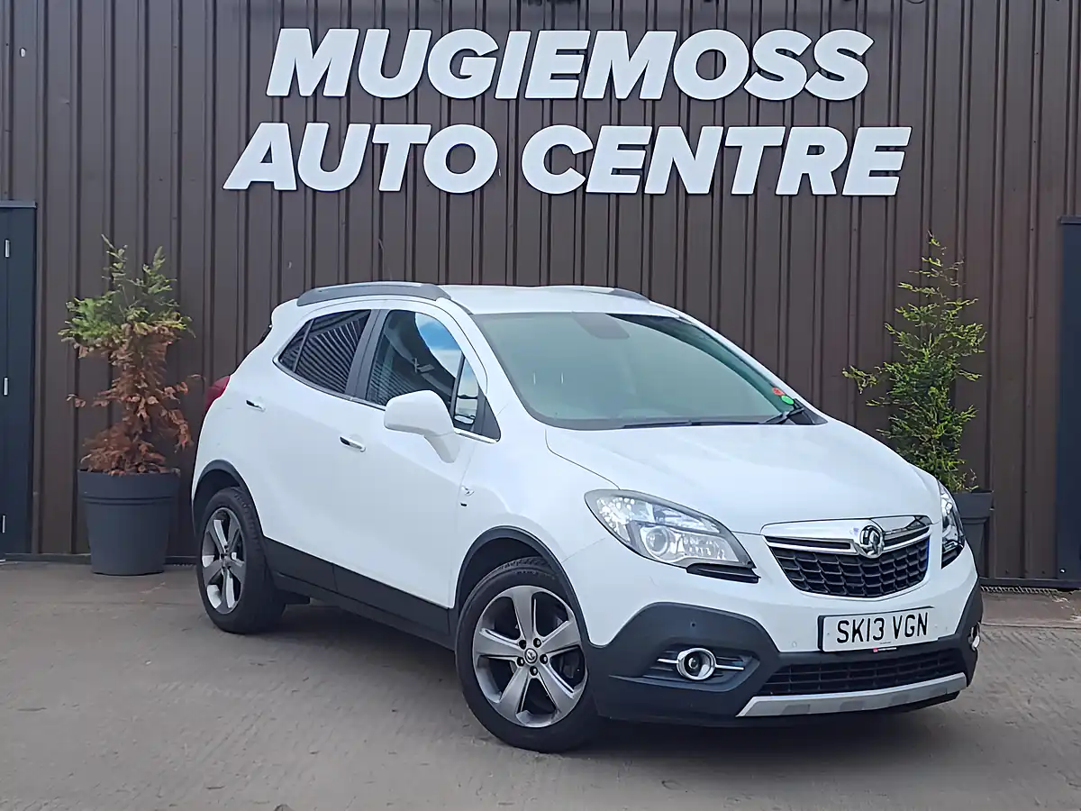 Used 2013 Vauxhall Mokka Se White - Front View