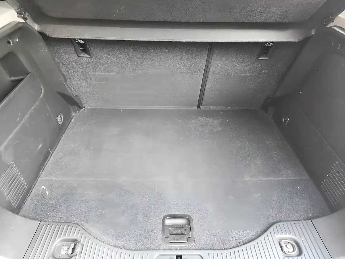 Used 2013 Vauxhall Mokka Se White - Interior and Exterior details 18