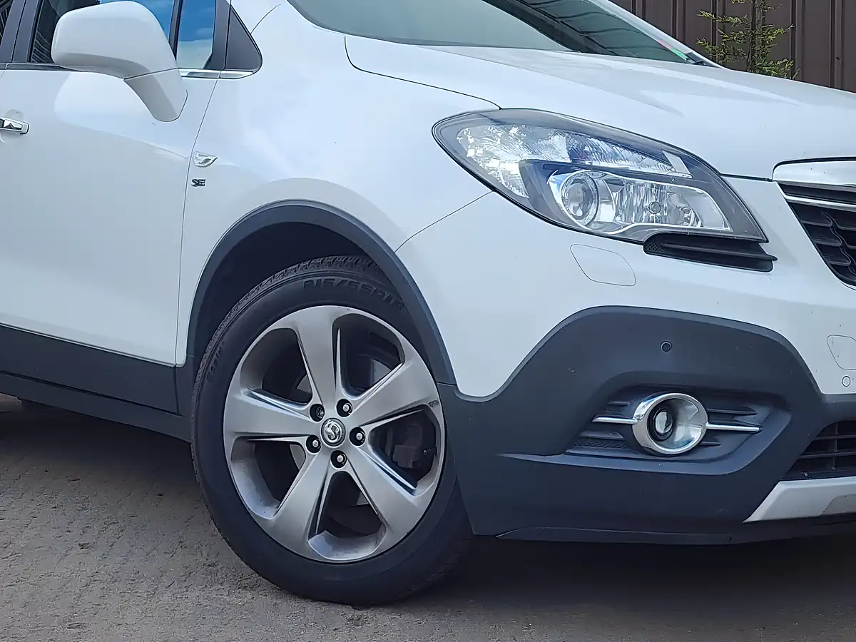 Used 2013 Vauxhall Mokka Se White - Interior and Exterior details 2