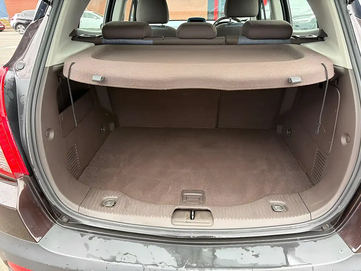 Used 2013 Vauxhall Mokka Tech Line Brown - Interior and Exterior details 12